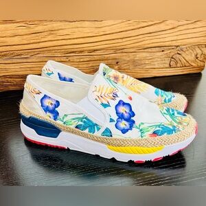 NEW Bright Floral ➕Slip-On Espadrille